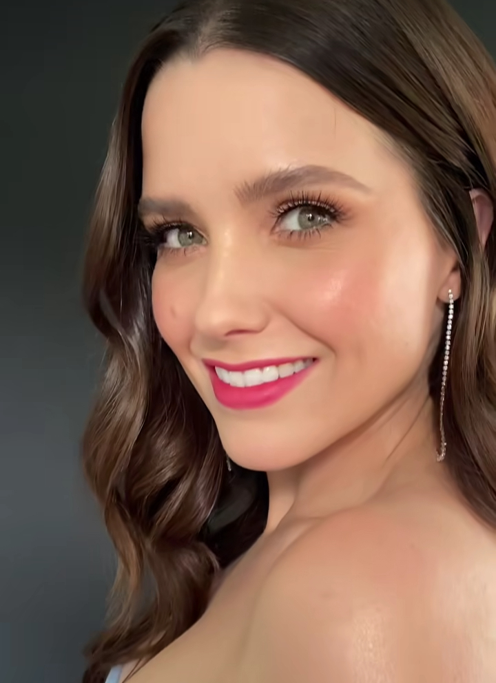 Sophia Bush