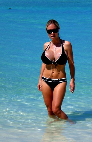 Annina Ucatis Annina Ucatis