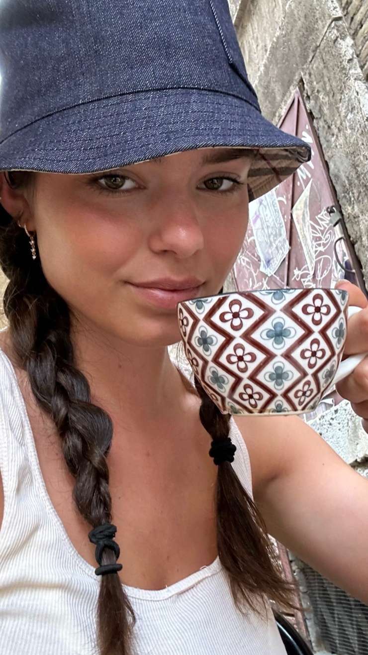 Lauren Searle