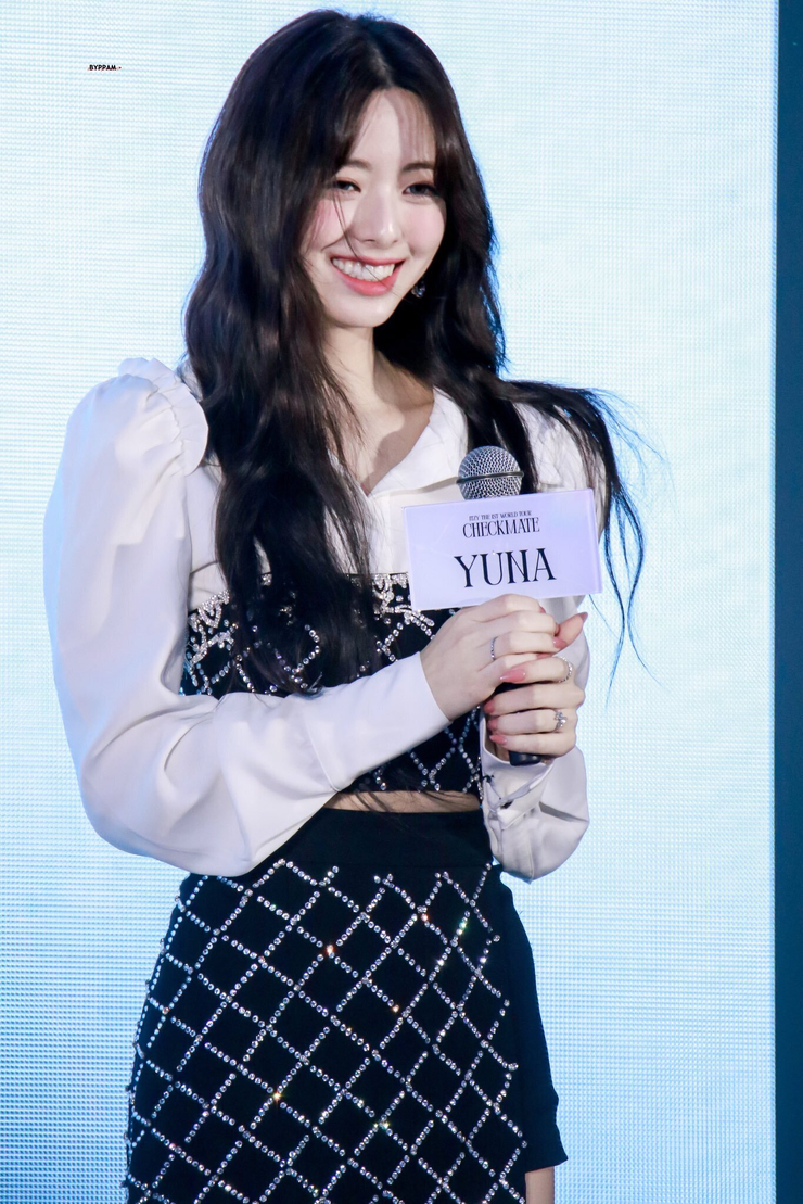 Shin Yuna