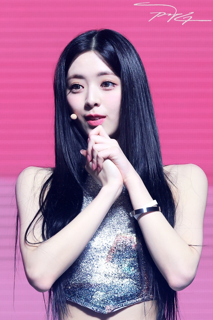 Shin Yuna