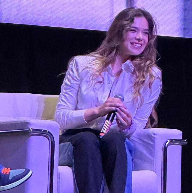 Hailee Steinfeld