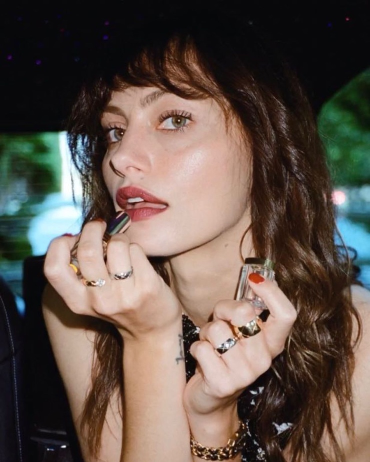 Phoebe Tonkin