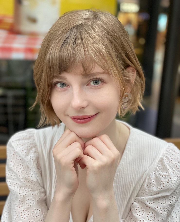 Ella Freya Ella Freya