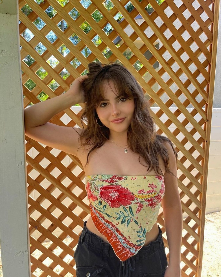 Ava Acres