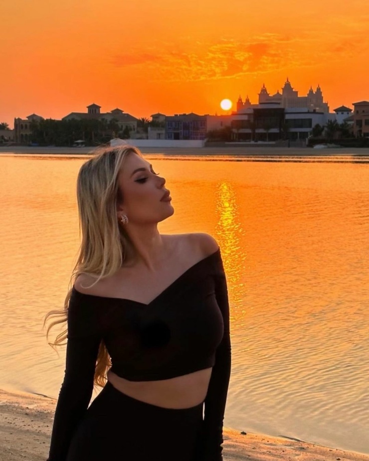 Kat Nova