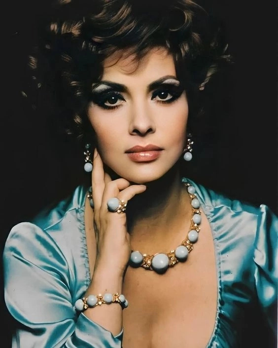 Gina Lollobrigida