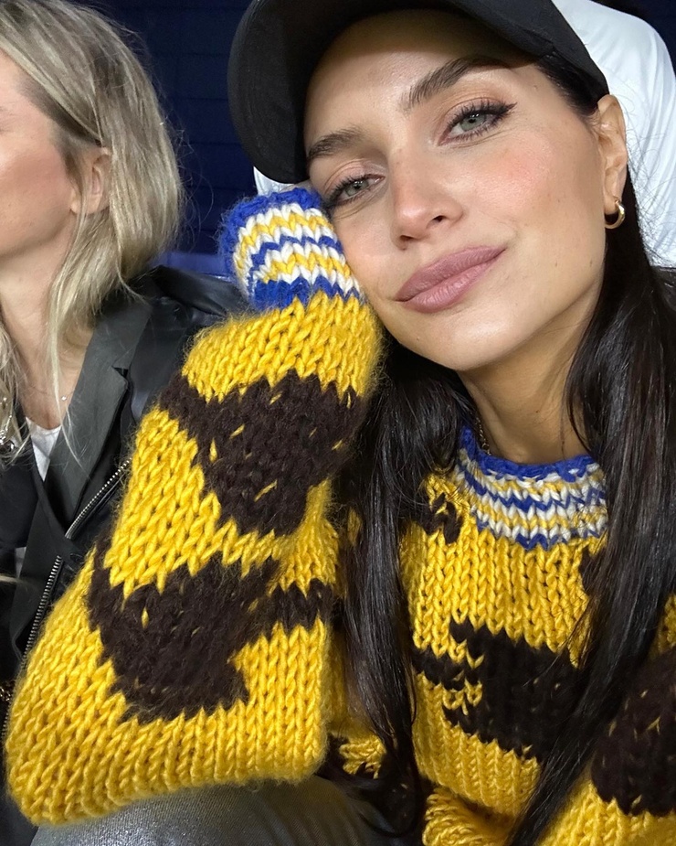 Zaira Nara Zaira Nara