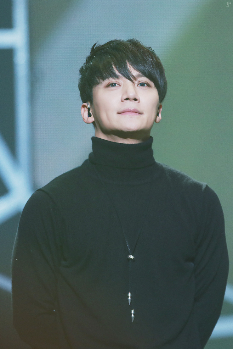 Jae-Jin Lee