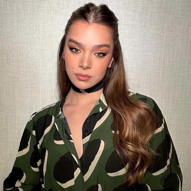 Hailee Steinfeld Hailee Steinfeld