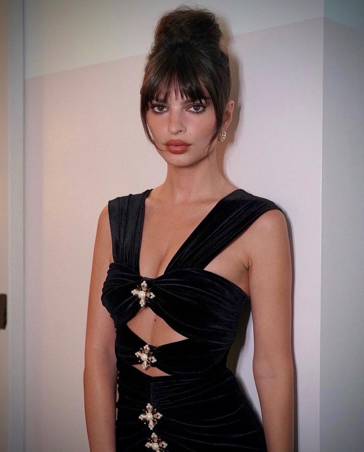 Emily Ratajkowski