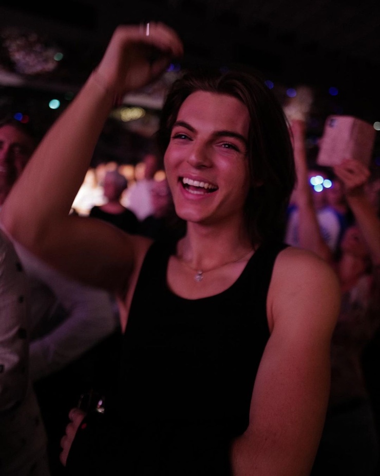 Damian Hurley