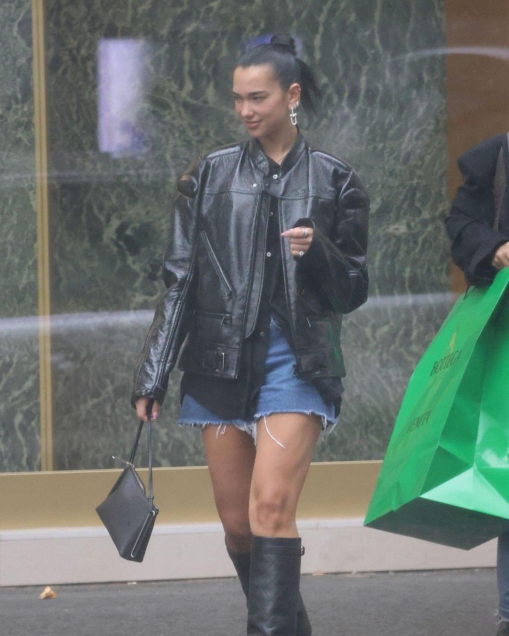 Dua Lipa