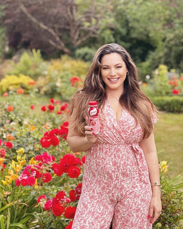 Picture Of Kelly Brook