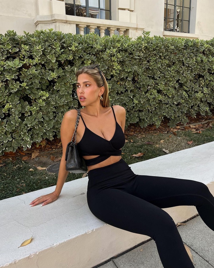 Kara Del Toro Kara Del Toro