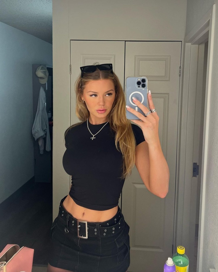 Picture of Taylor LaVie