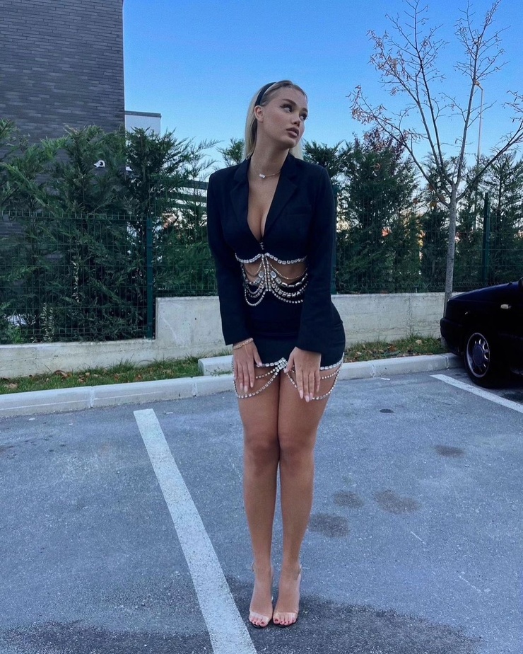Uresa Zogu