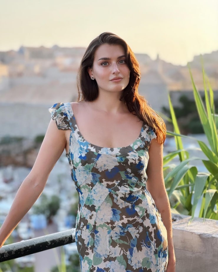 Jessica Clements Jessica Clements
