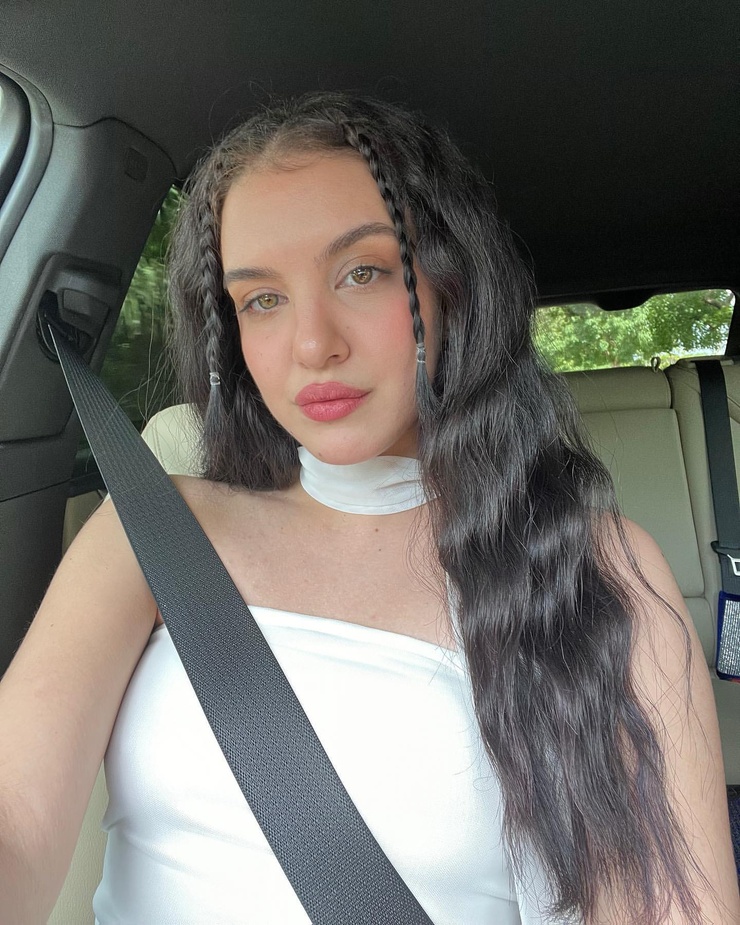 Lilimar Hernandez Lilimar Hernandez