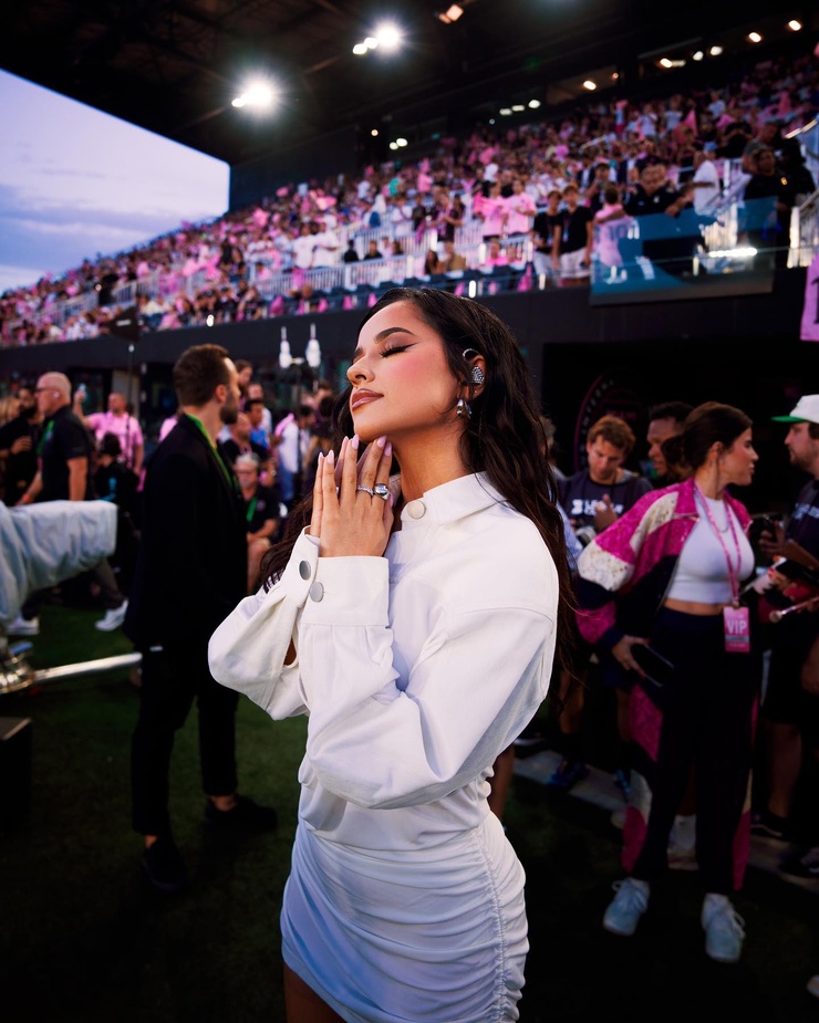 Becky G.