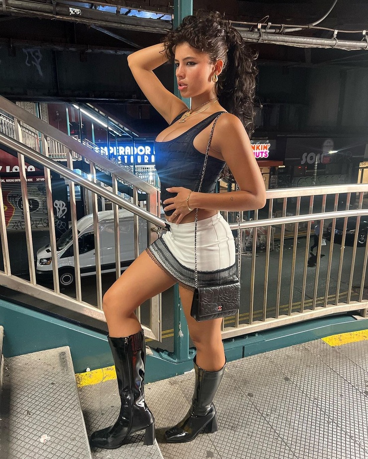 Isabella Carr II