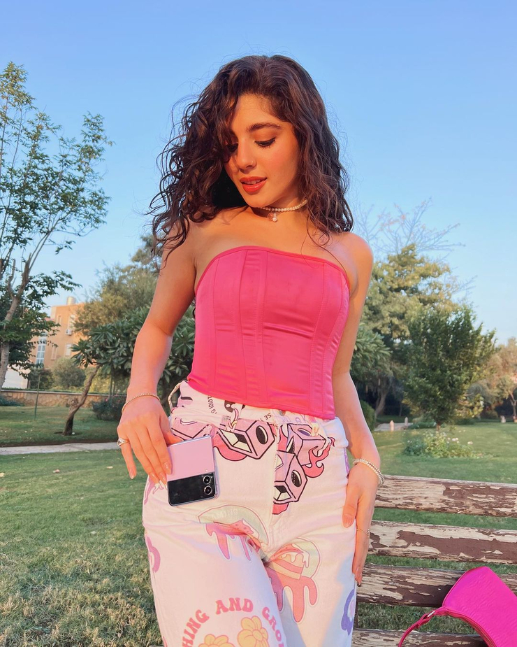 Mayan El Sayed Mayan El Sayed