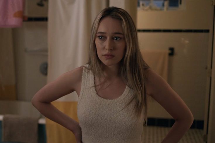 Image of Alycia Debnam Carey