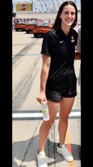 Caitlin Clark (ii)