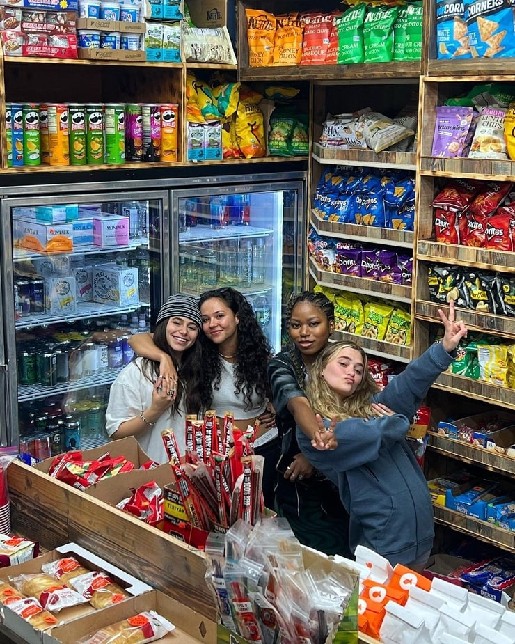 Riele Downs Riele Downs