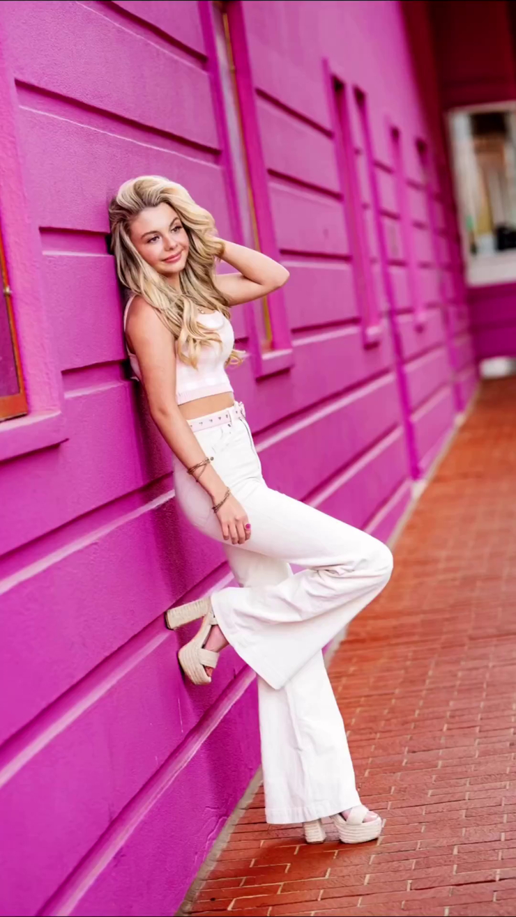 Mallory James Mahoney Mallory James Mahoney