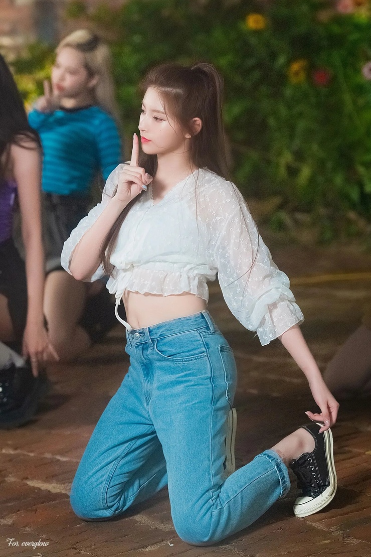 Yiren Wang