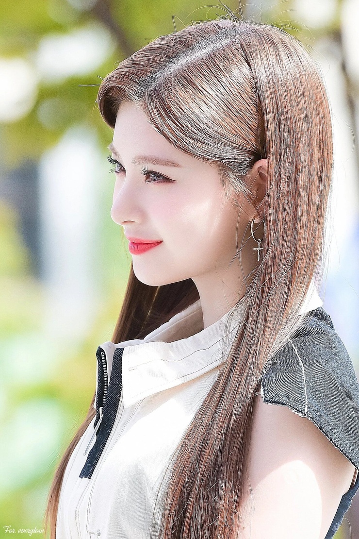 Yiren Wang