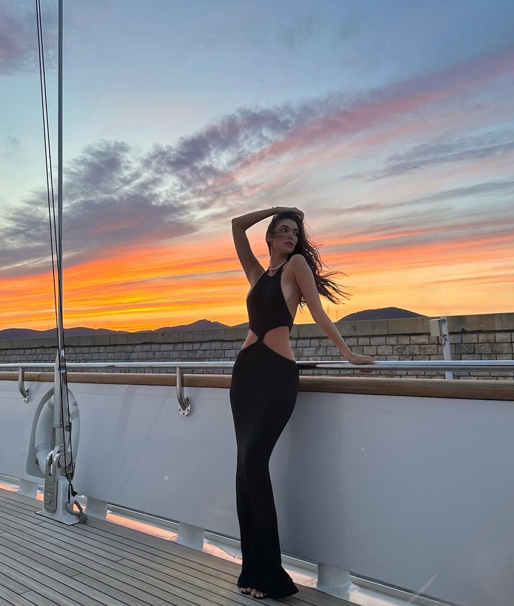 Cindy Mello Cindy Mello