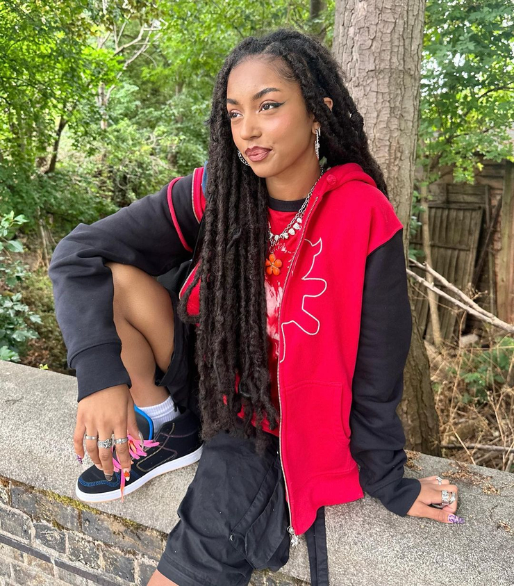 Chandra Scott