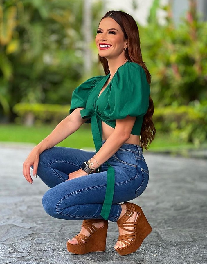 Mandi Meza