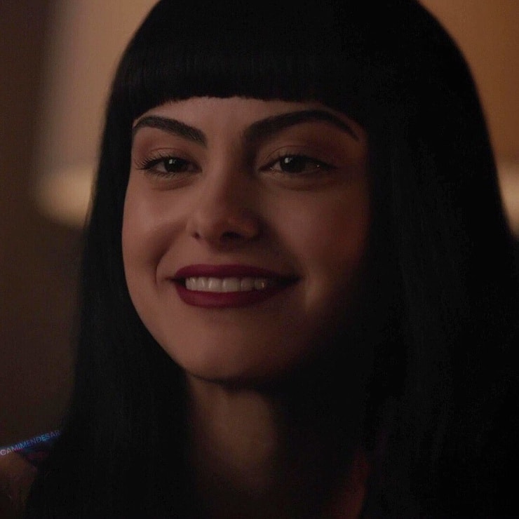 Picture of Camila Mendes