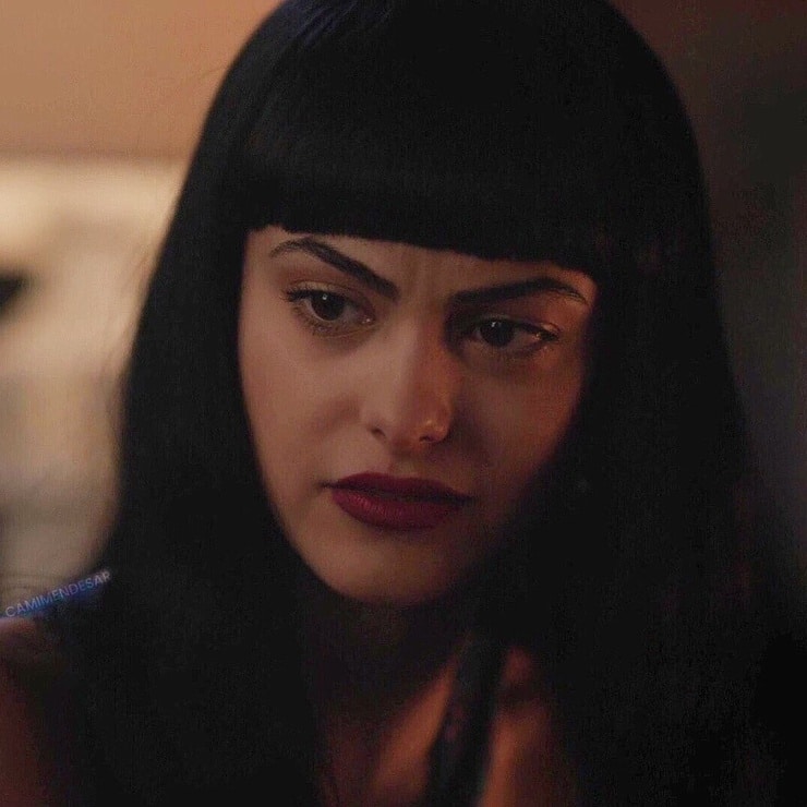 Camila Mendes