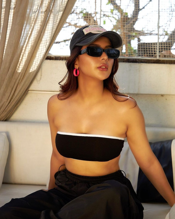 Ruhi Singh Ruhi Singh