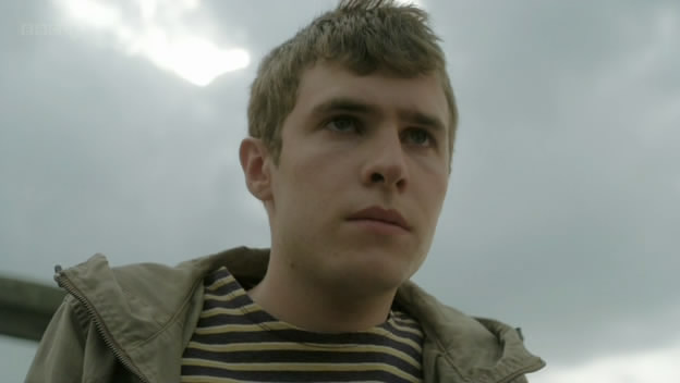 Picture of Iain De Caestecker