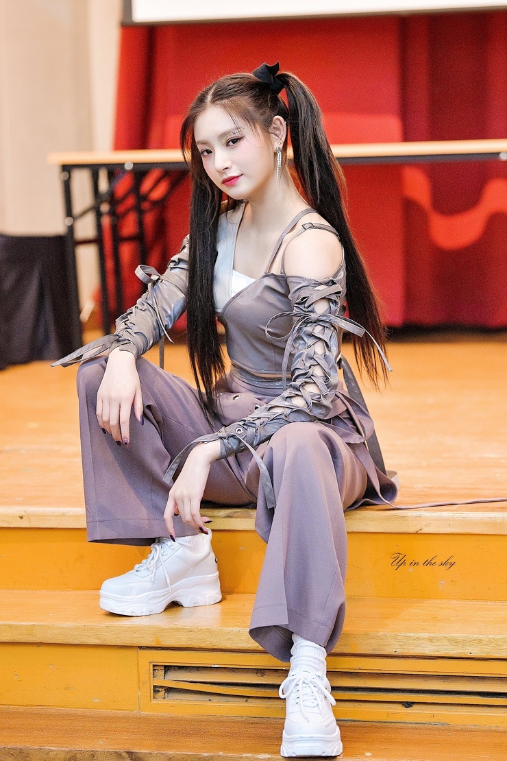 Yiren Wang