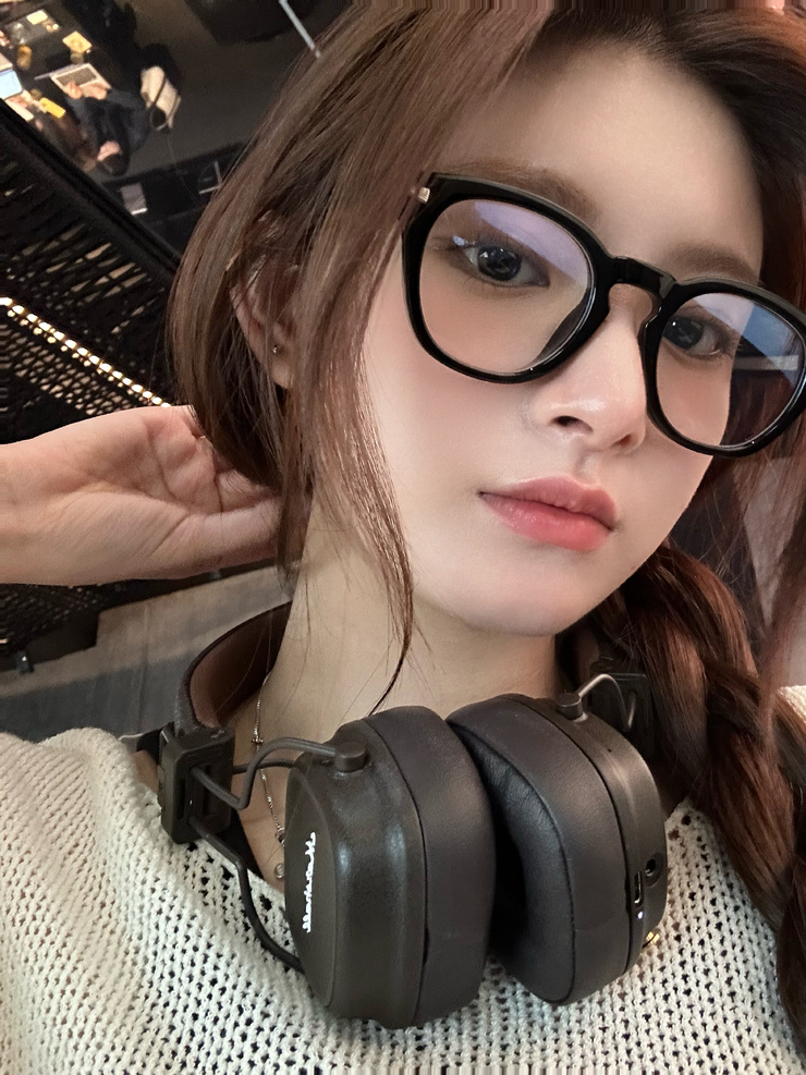 Yiren Wang