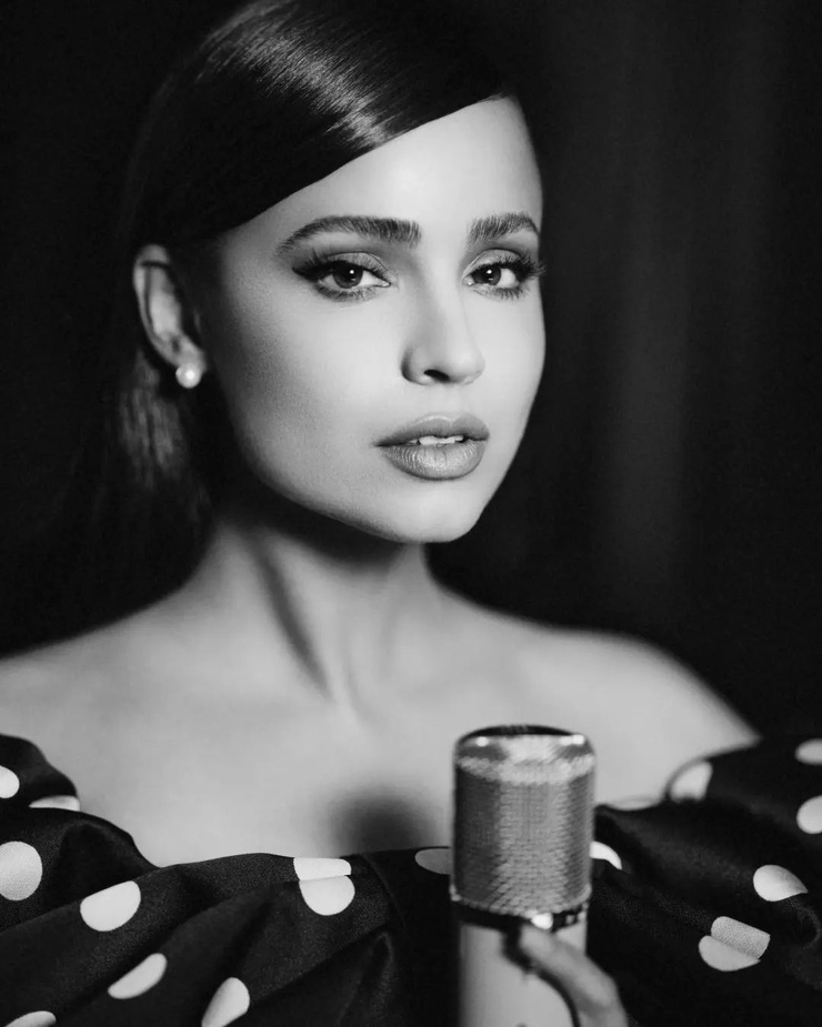 Sofia Carson