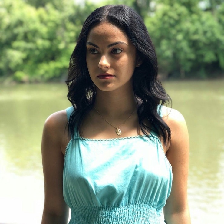 Picture Of Camila Mendes 7090