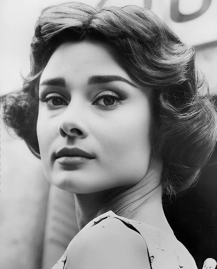 Audrey Hepburn Audrey Hepburn