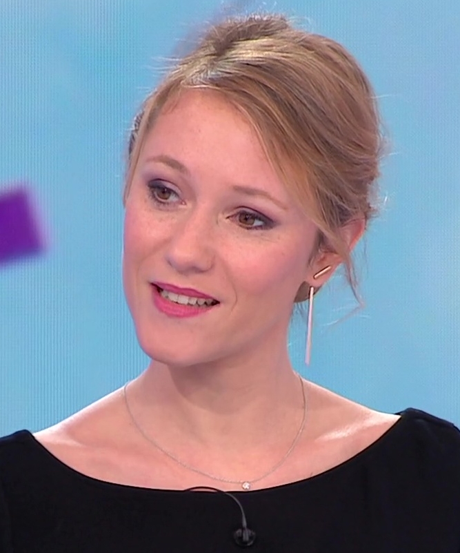 JULIA LIVAGE