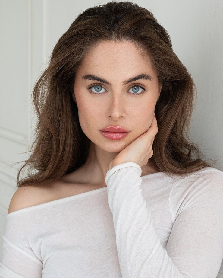 Nicole Sietsema Nicole Sietsema