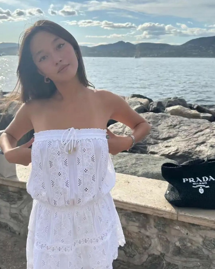 Lily Chee Lily Chee