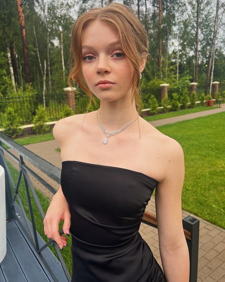 Anna Bokova Anna Bokova