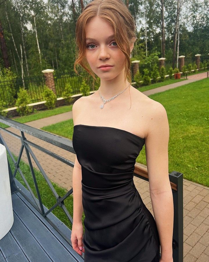 Anna Bokova Anna Bokova