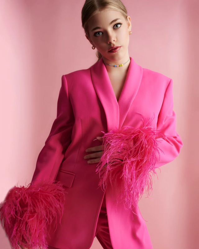 Elle McKinnon